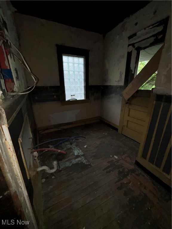 Elworthy Helwick Companys Hm - Residential