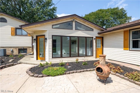 Tiny photo for 1133 3rd Street SW, New Philadelphia, OH 44663 (MLS # 5240475)