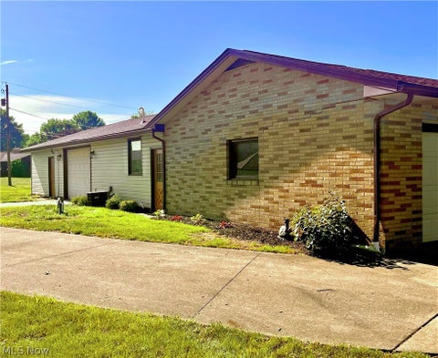 Tiny photo for 1133 3rd Street SW, New Philadelphia, OH 44663 (MLS # 5240475)