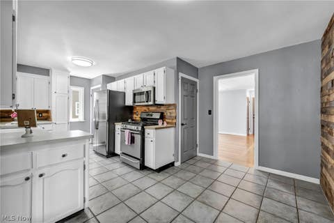 Tiny photo for 517 Gulf Road, Elyria, OH 44035 (MLS # 5220636)