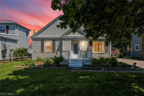 Tiny photo for 517 Gulf Road, Elyria, OH 44035 (MLS # 5220636)