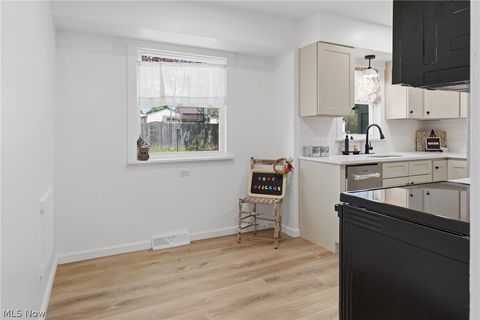 Tiny photo for 4871 15th Street SW, Canton, OH 44710 (MLS # 5202749)