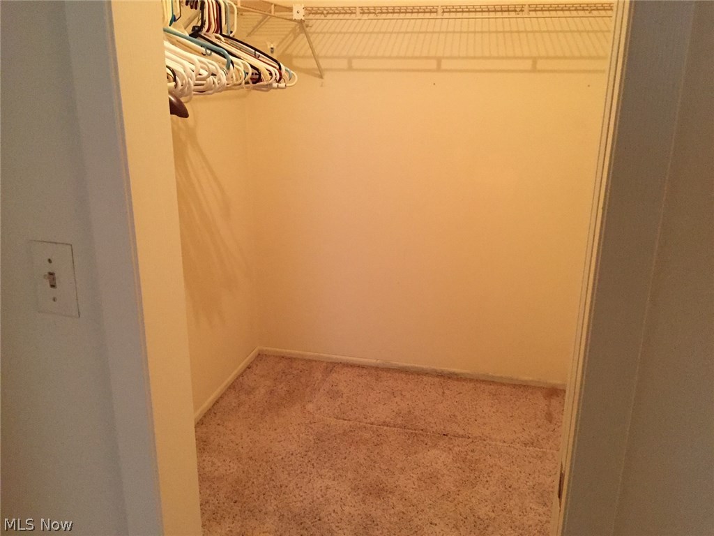 Country Scene Condo - Residential