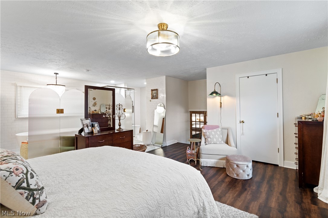 Halle Estates Sub - Residential