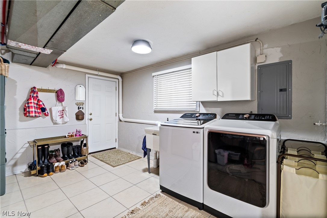 Halle Estates Sub - Residential