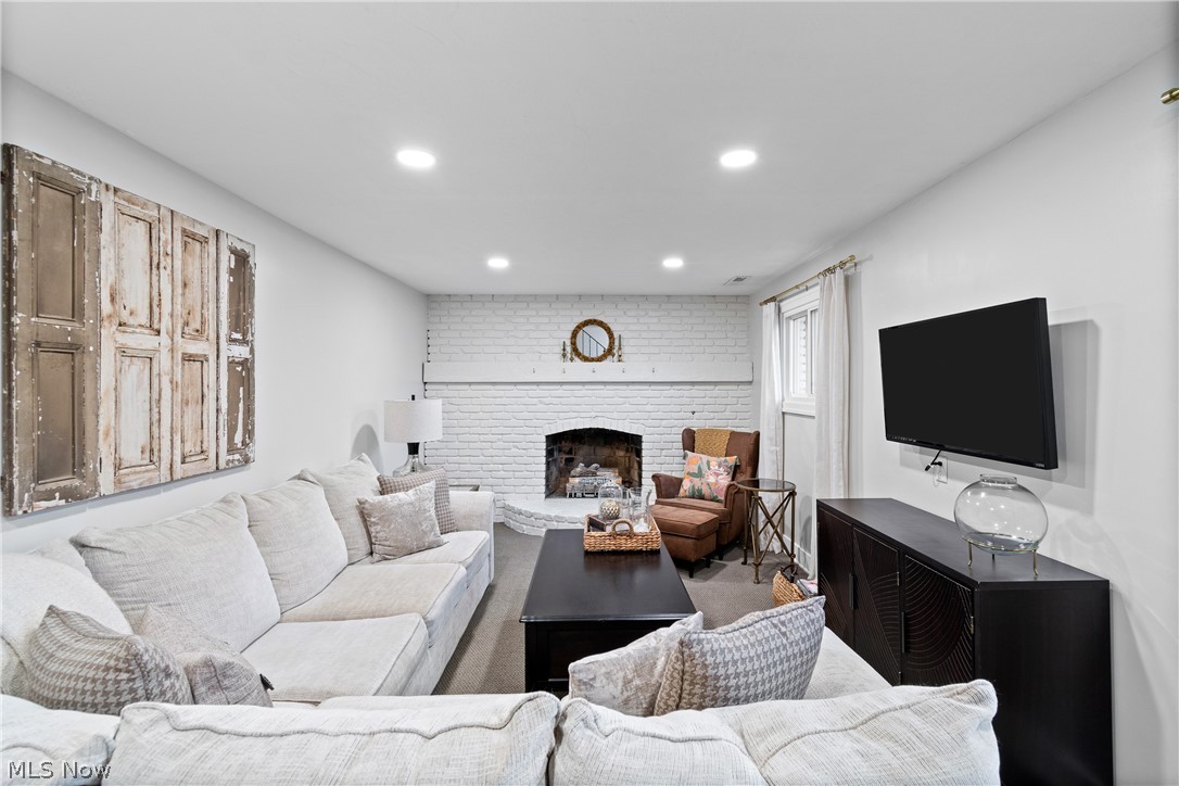 Halle Estates Sub - Residential