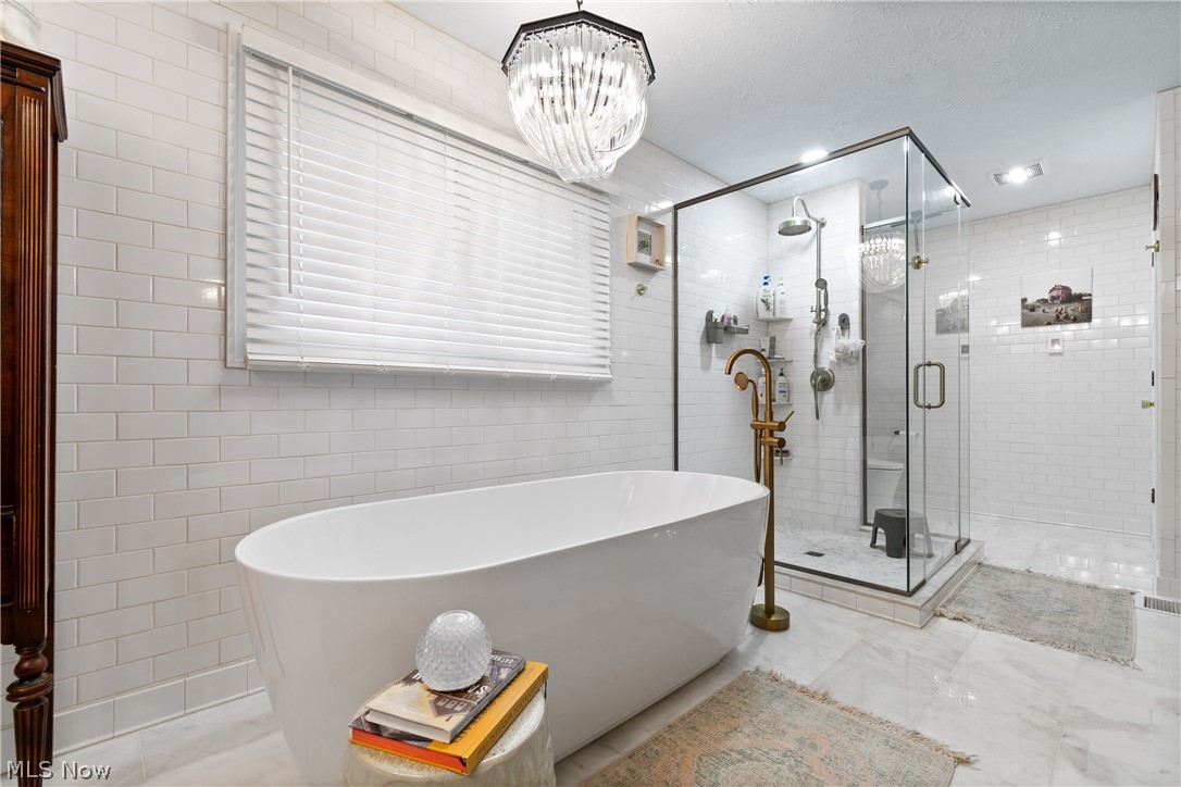 Halle Estates Sub - Residential