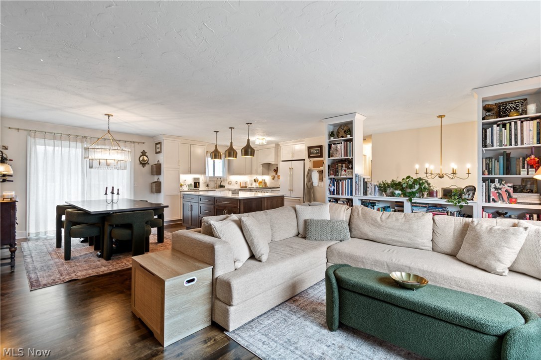 Halle Estates Sub - Residential