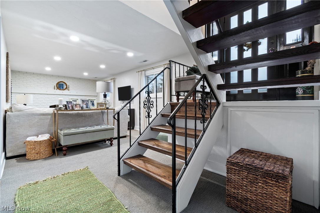 Halle Estates Sub - Residential