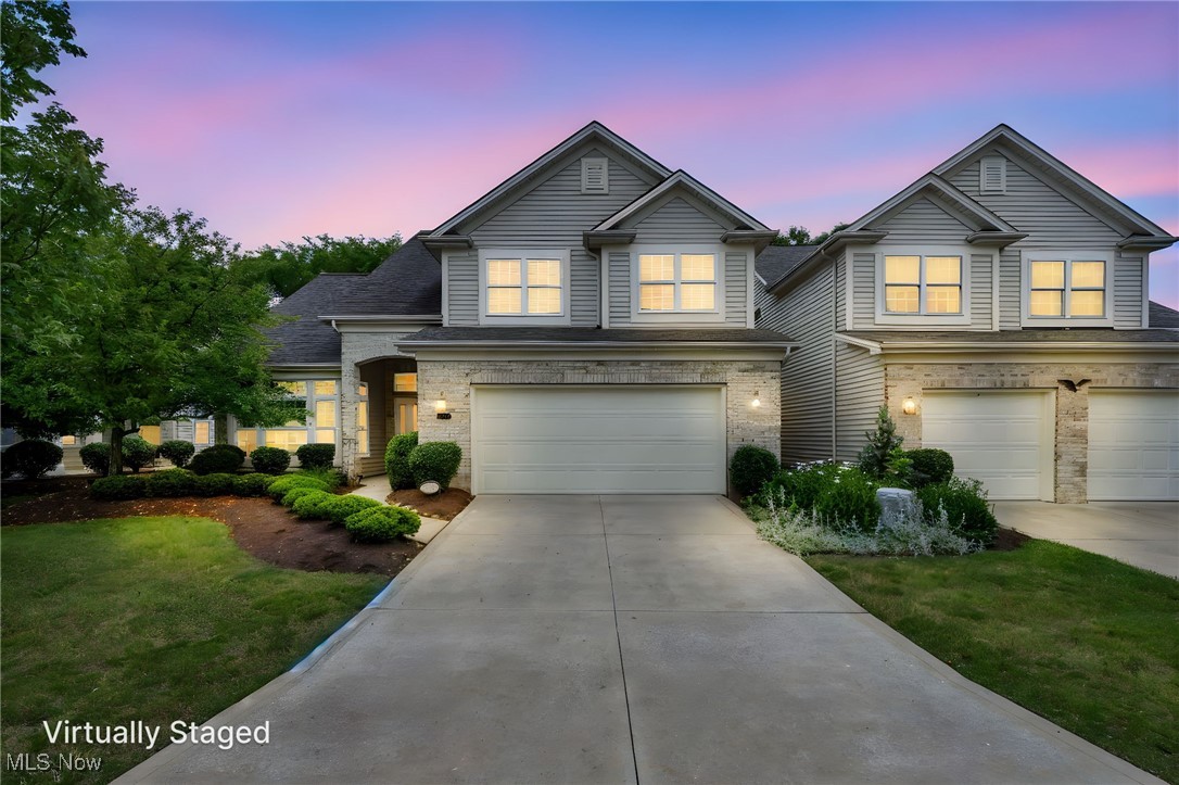 15447 Oak Hollow Lane