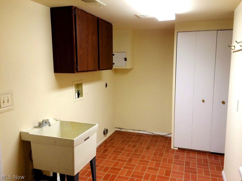 Hampton Woods - Residential