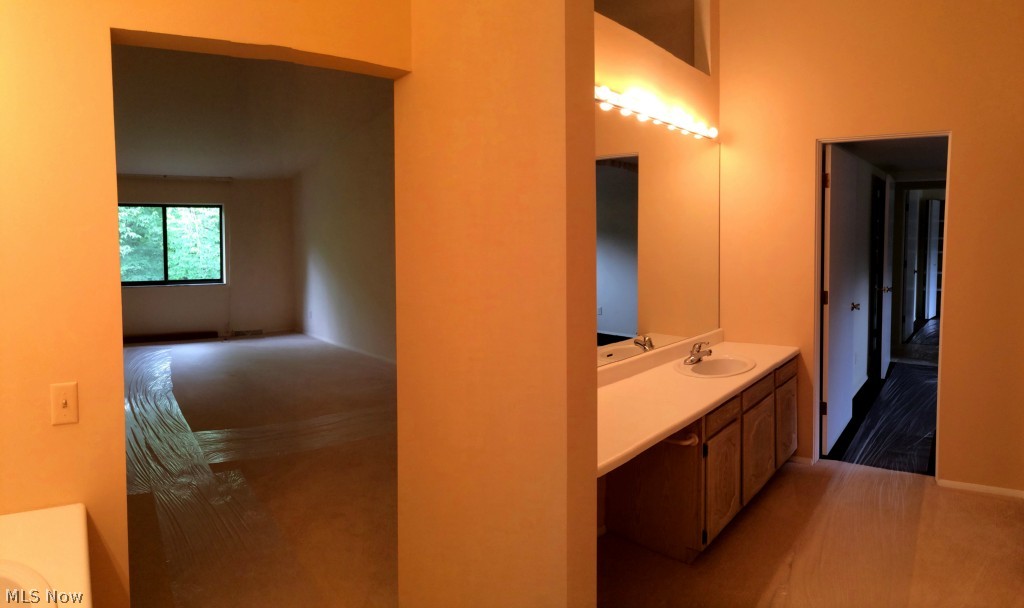 Hampton Woods - Residential