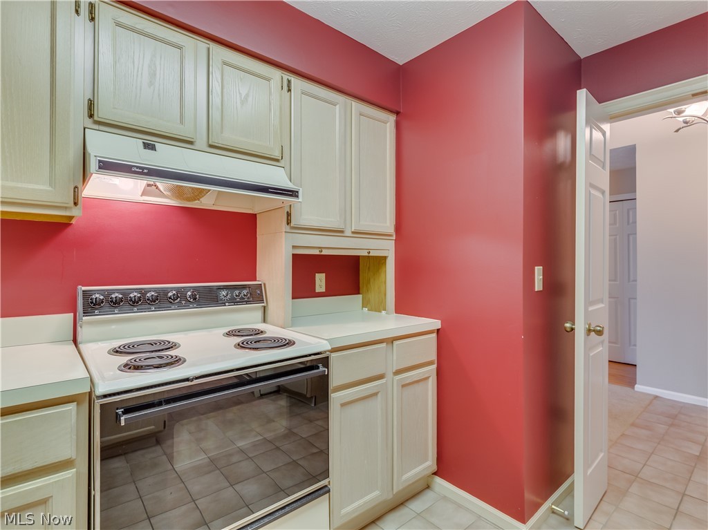 Shady Hollow Condominiums - Residential