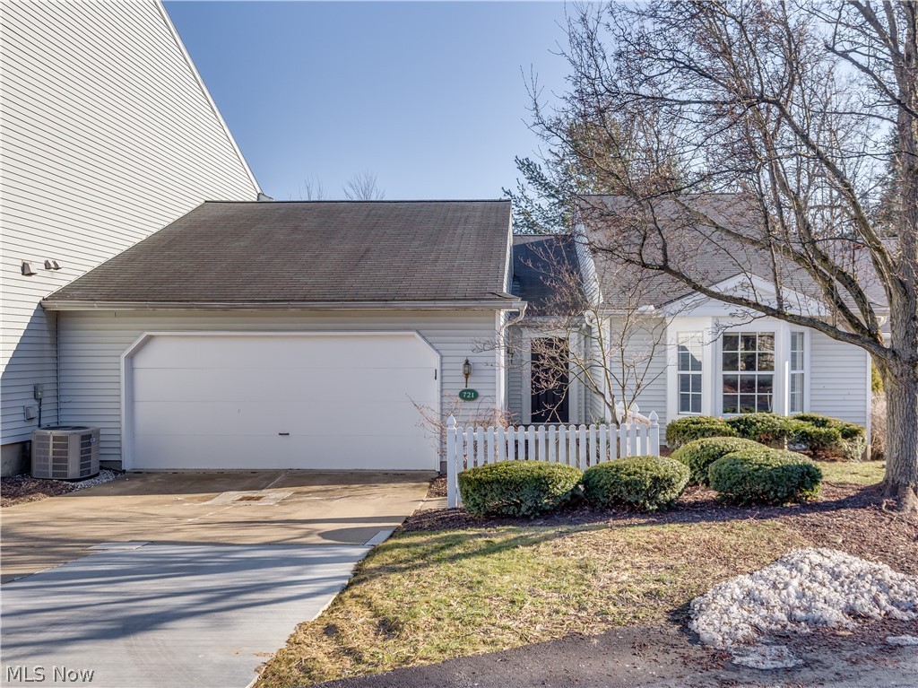 Shady Hollow Condominiums - Residential