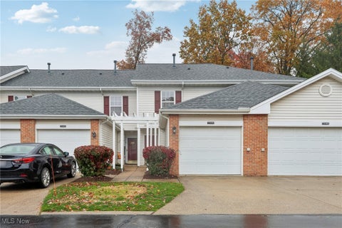 Photo for 15490 Oakshire Court