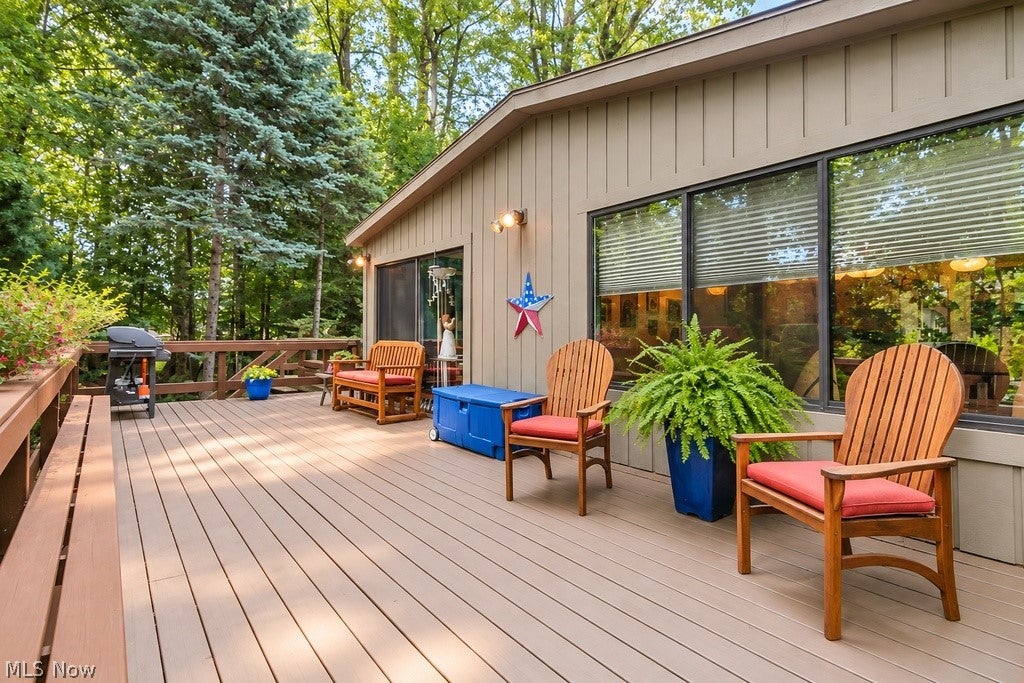 5842 Tanager Court