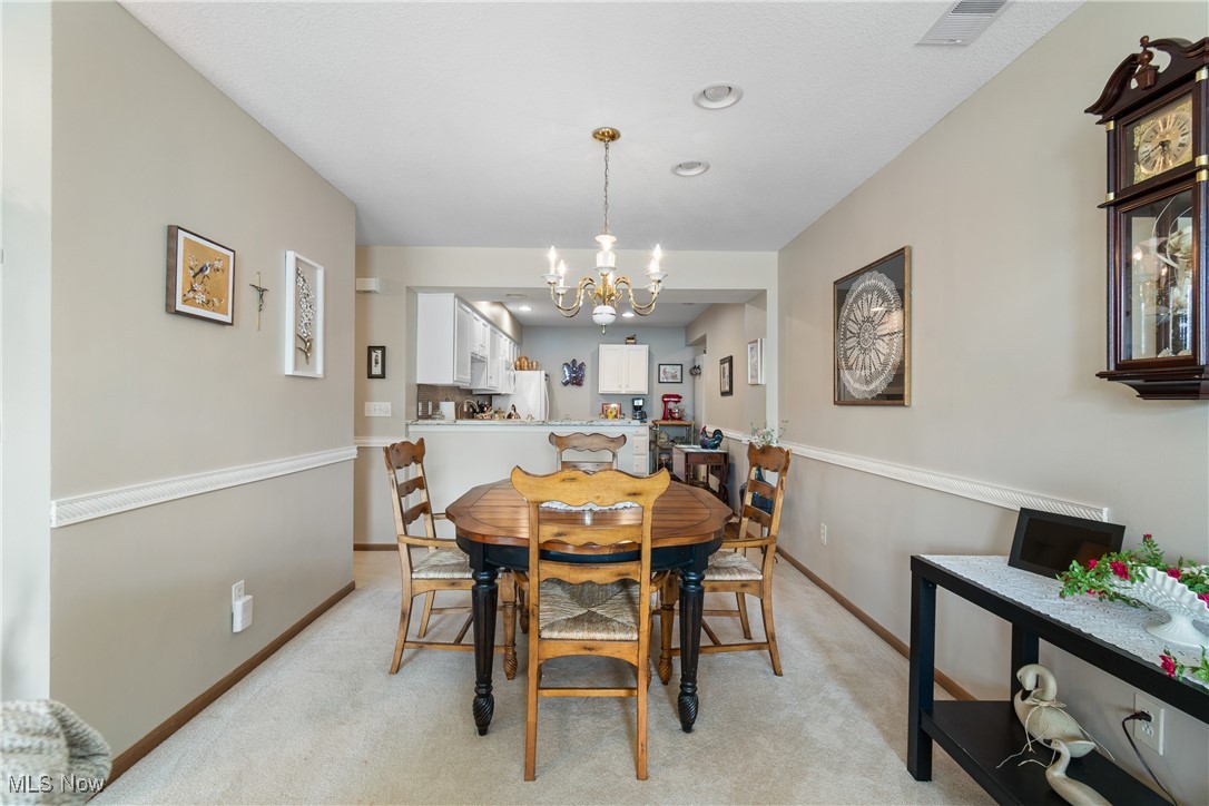 1401 Willow Brook Drive, Warren, Ohio image 12