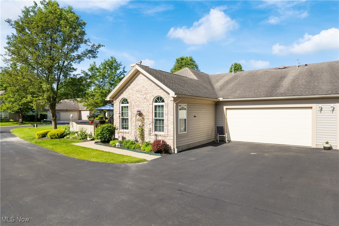 1401 Willow Brook Drive, Warren, Ohio image 24