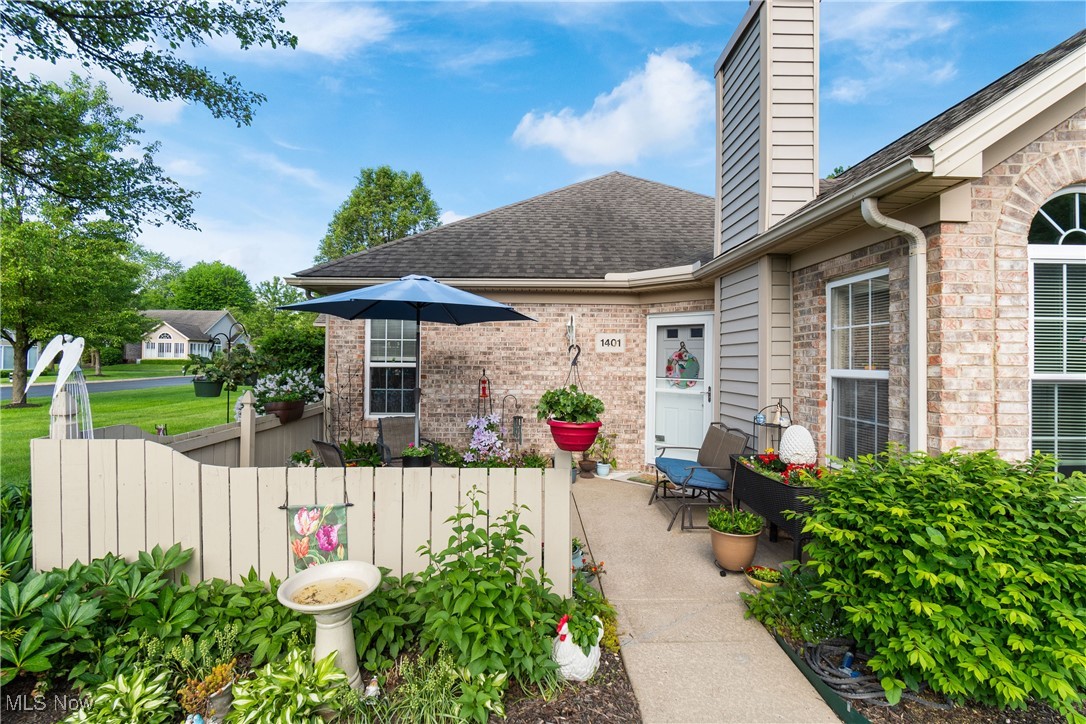 1401 Willow Brook Drive, Warren, Ohio image 1