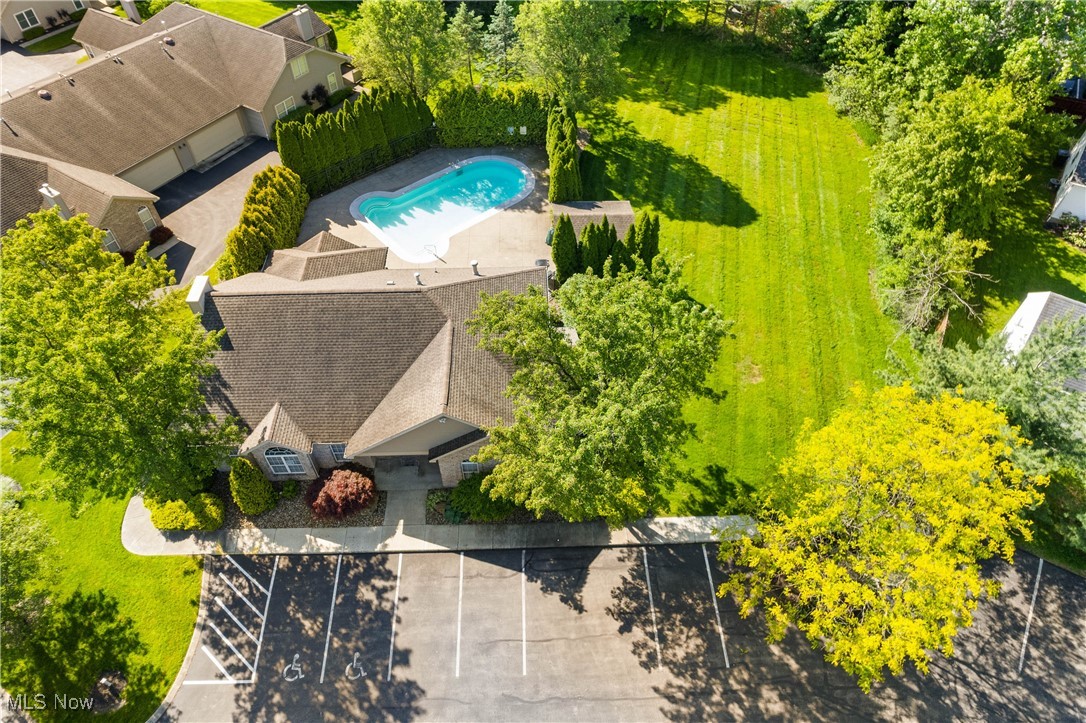 1401 Willow Brook Drive, Warren, Ohio image 27
