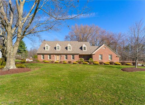 Homes For Sale - 3600 Fawn Drive<br/> Mahoning County, Canfield, OH 44406