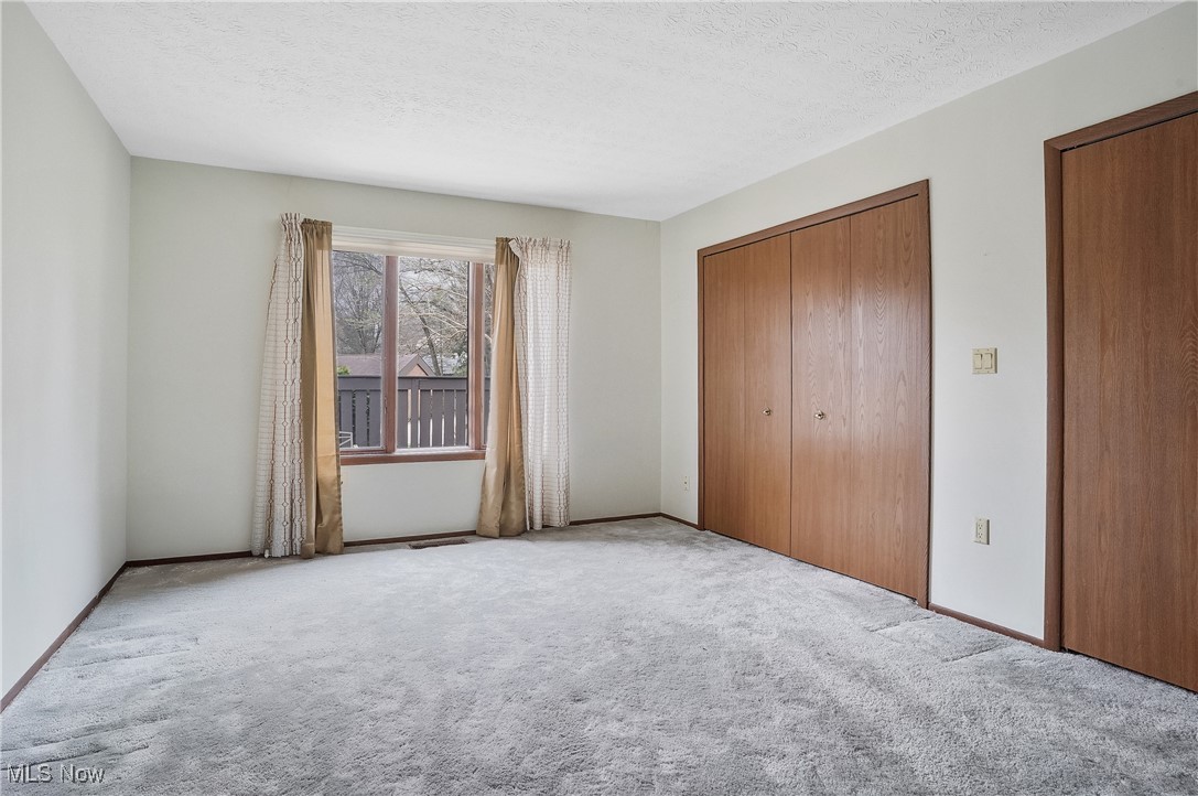 538 Greenbriar Drive, Ravenna, Ohio image 13