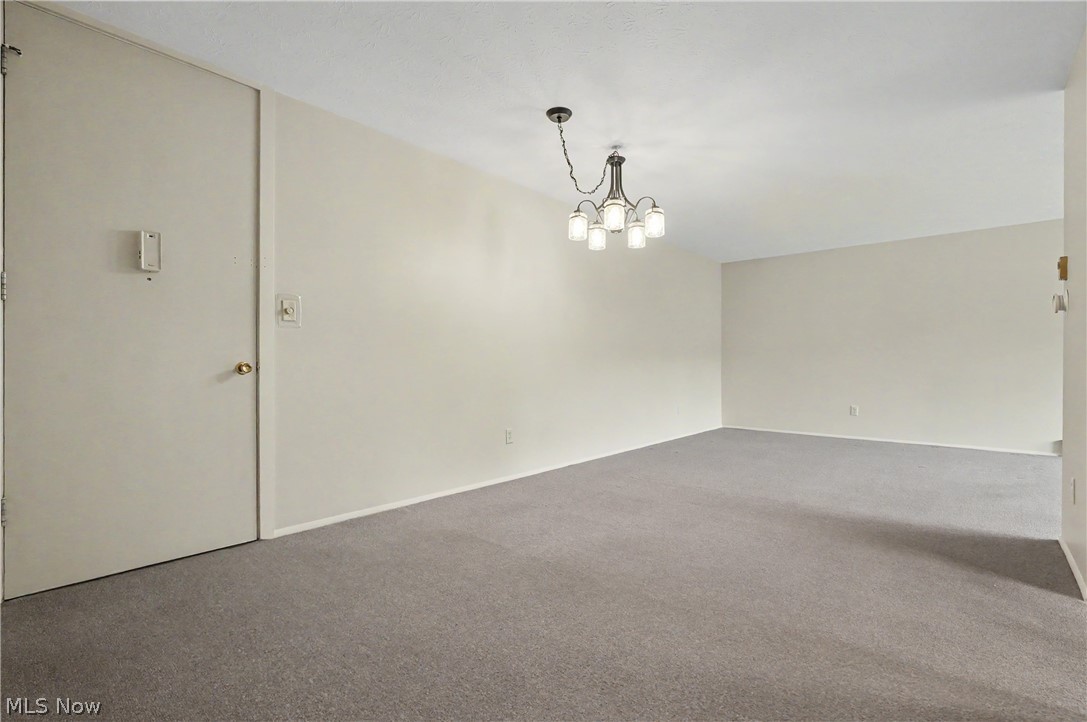 3066 Kent Road 301