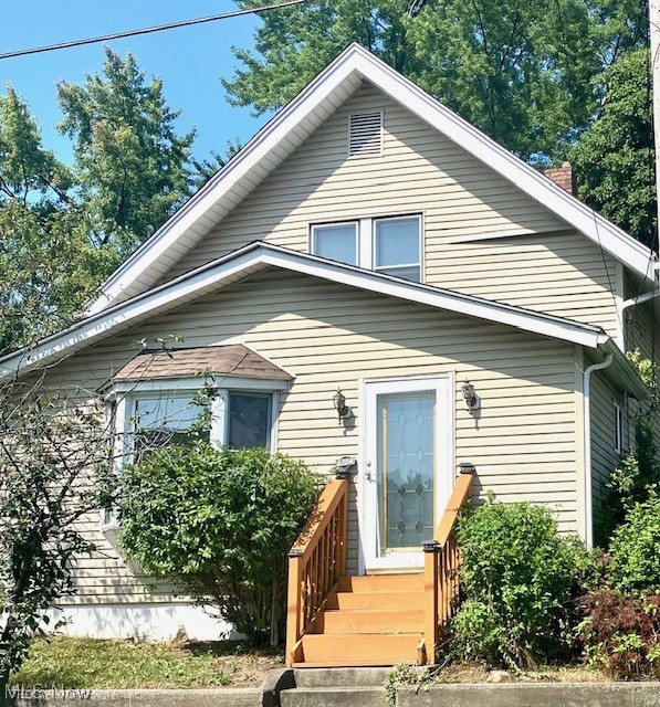 This property sits inside the Firestone Park area and is minutes from Downtown Akron, Portage Lakes Area all while still allowing for access to all major highways. With recent updates to the house that include, new drywall, flooring and cabinetry this property is allowing for the modern look. Along with updated Electrical Panel, Furnace and Hot Water Tank this property provides a new buyer the ability to move in and put their finishing touches on the home. The fenced in backyard allows for a buyer's privacy as well, and also the Two Car Garage provides additional options to be desired. This property offers two full bathrooms and with the mentioned updates throughout the home its waiting for you to schedule your own viewing. Don't wait schedule today!
Property Being Sold AS