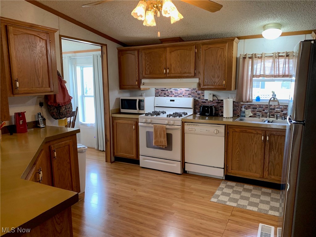 237 Gull Drive, Elyria, Ohio image 16