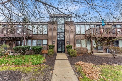 985 Canyon View Road 108-D Northfield OH 44067