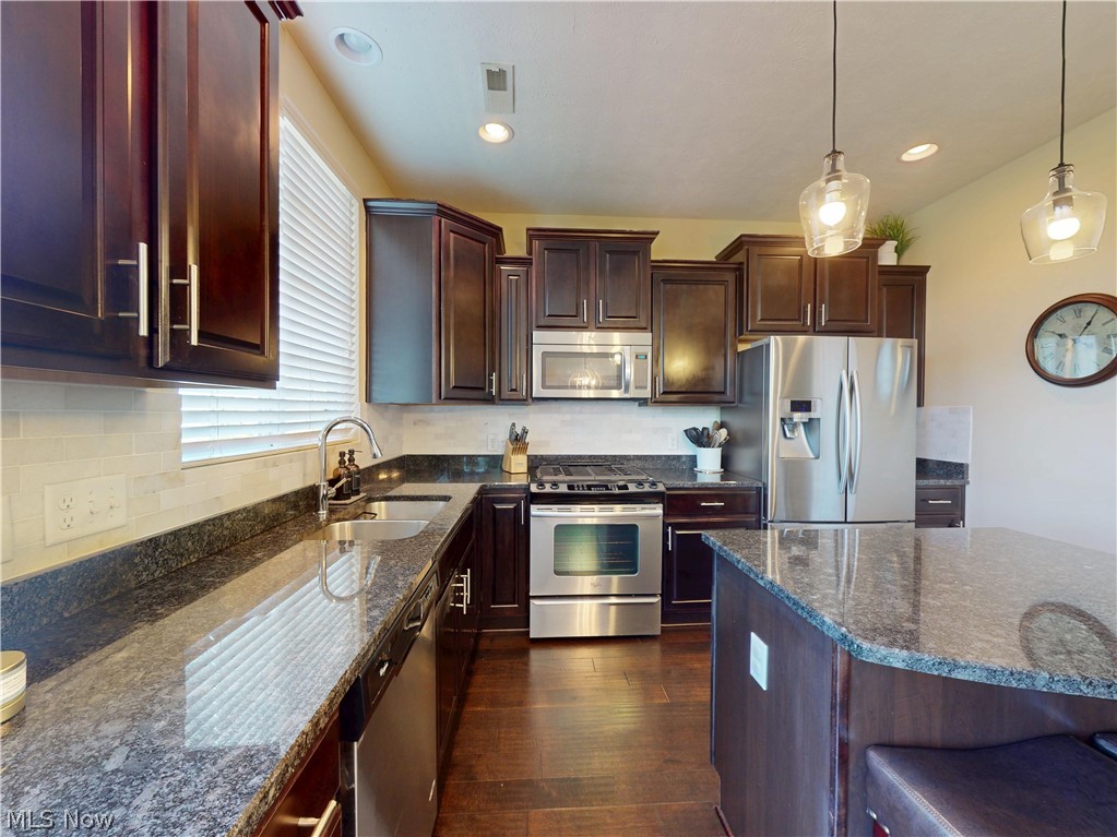 Pointe/Sterling Lakes Ph 01 Repla - Residential
