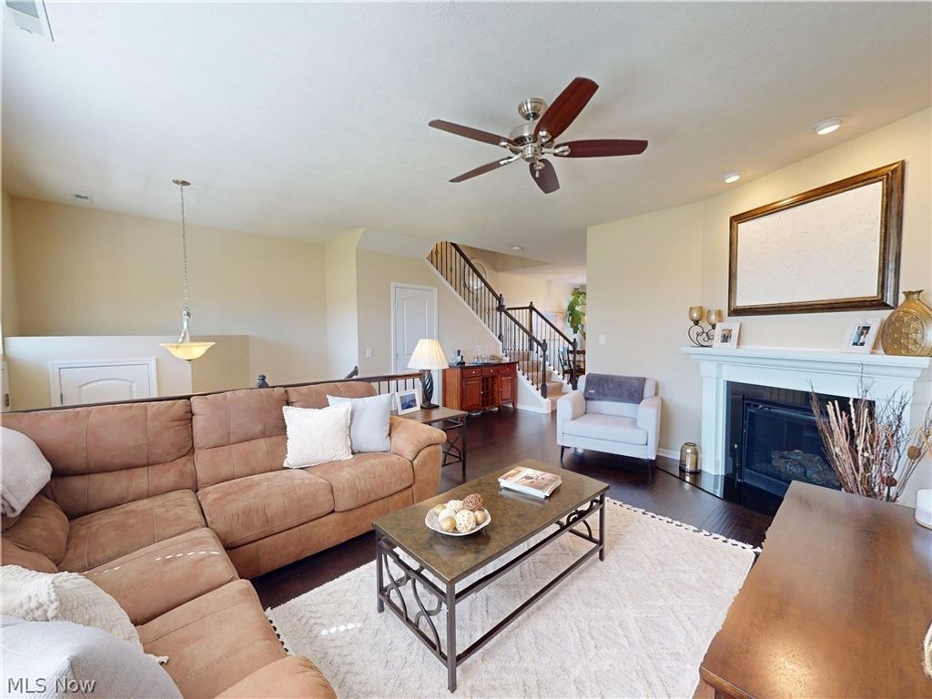 Photo of 6144 N Pointe Drive, Pepper Pike, OH 44124 (MLS # 5207804)