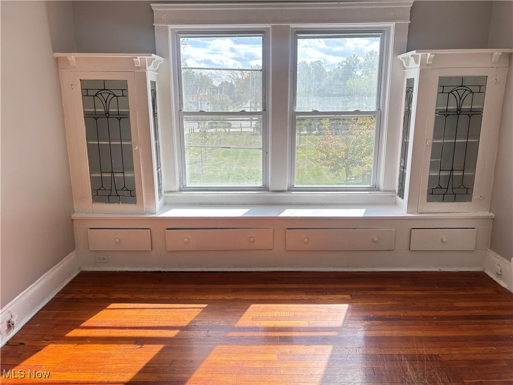 E Q Potters Sub - Residential Lease