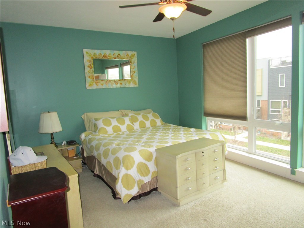 Battery Park Twnhms Condo - Residential