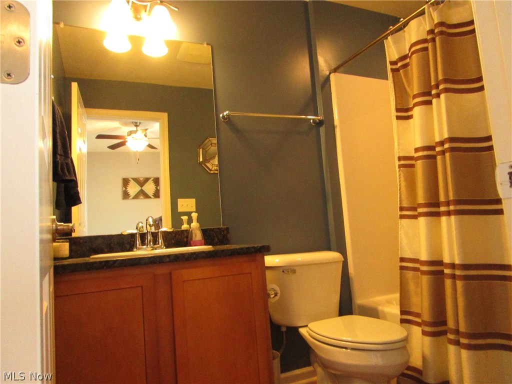 Battery Park Twnhms Condo - Residential