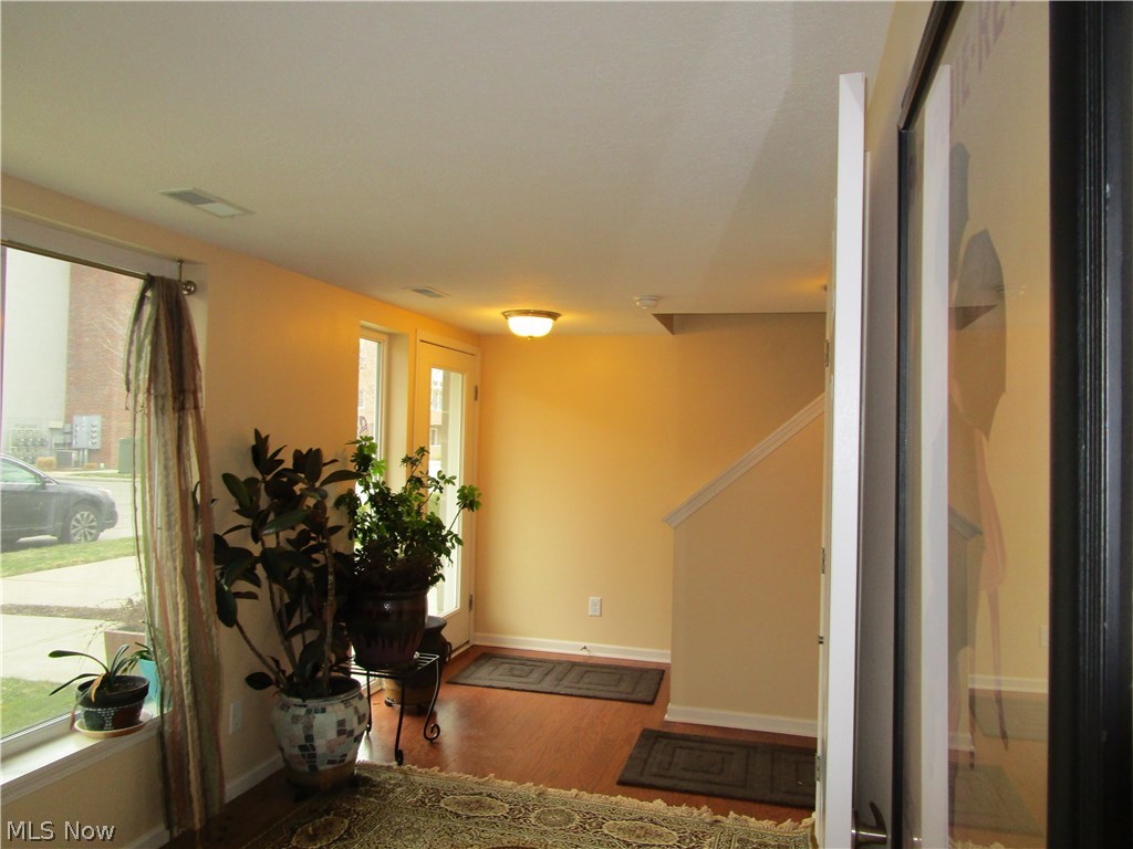 Battery Park Twnhms Condo - Residential