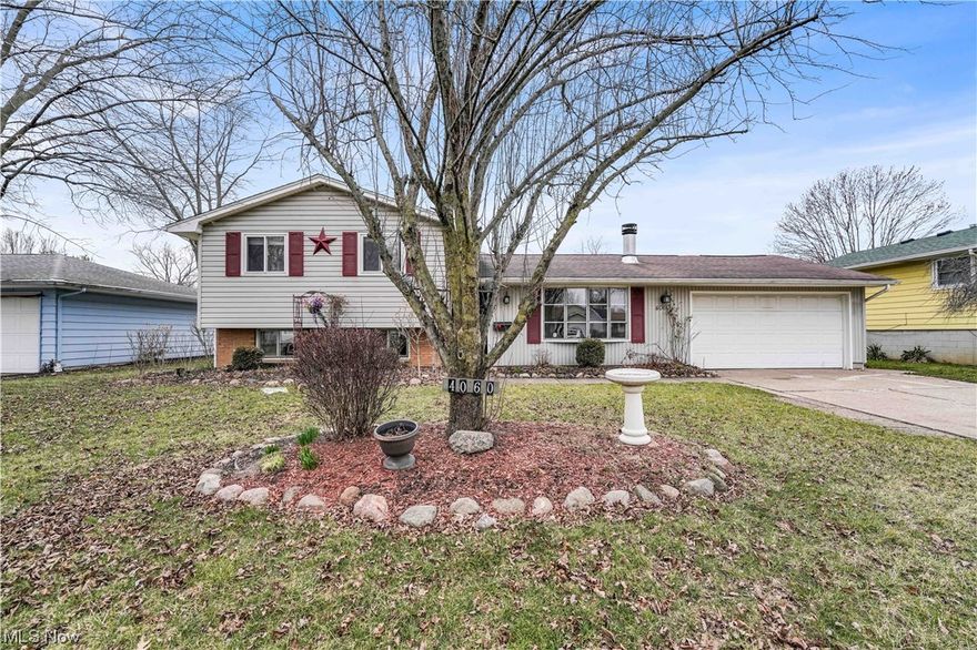 4060 Stanford Ave, Lorain- Spacious 4 bed 2 bath single family home! //

$ 1795 rent / $ 1795 deposit //
$49 application fee per adult //
1-2 pets OK with approved PetScreening and PetFee.(Some breed restrictions apply per HUD guidelines). //
NO SMOKING //
1 time $169 non-refundable set up fee paid at lease signing //

$30/month required resident benefit package; can include personal property/liability insurance for an additional $5/month for $35/month total. //

All applicants are required to fill out a PetScreening application, found on our website directly on the application before being processed. Even if you have NO pets - this application must be filled out. One time, non-refundable pet fee of $200-500 per animal applies to all pets & must be paid prior to or when you pay your first month rent. (No fee for qualified assistance animals). //
 
Our application is processed through secure site: Findigs, and they require ID and income verification. Without this, your application will not be processed. They offer 24/7 chat support on their application directly if you have any questions. //

BEDROOMS: 4 //
BATHROOMS: 2 //
APPLIANCES PROVIDED: Fridge, stove, and dishwasher //
UTILITIES / RESIDENT RESPONSIBILITY: Residents are responsible for all utilities including: water/sewer/trash, gas & electric and are responsible to maintain lawn care, maintenance & snow removal. //

Serious inquiries only.