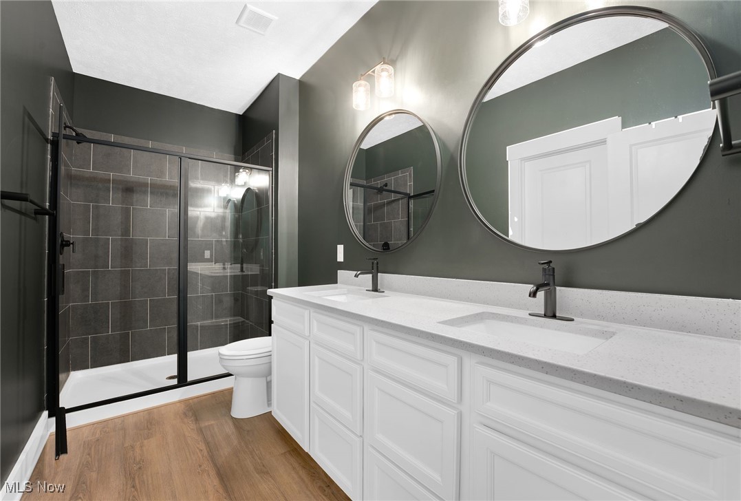 Mills Pointe Clstr Home Sub - Residential