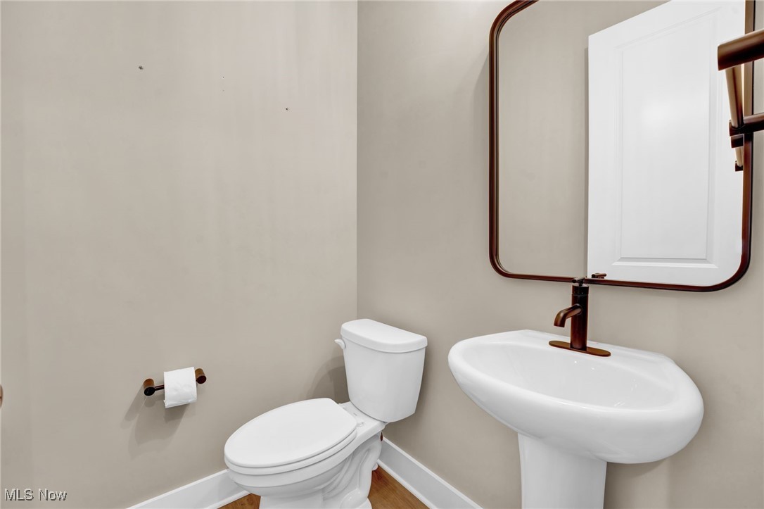 Mills Pointe Clstr Home Sub - Residential