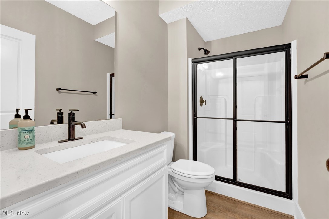 Mills Pointe Clstr Home Sub - Residential