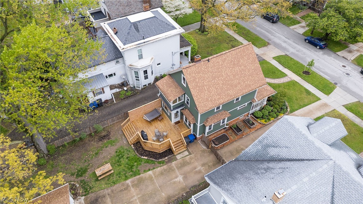 1358 Summit Avenue