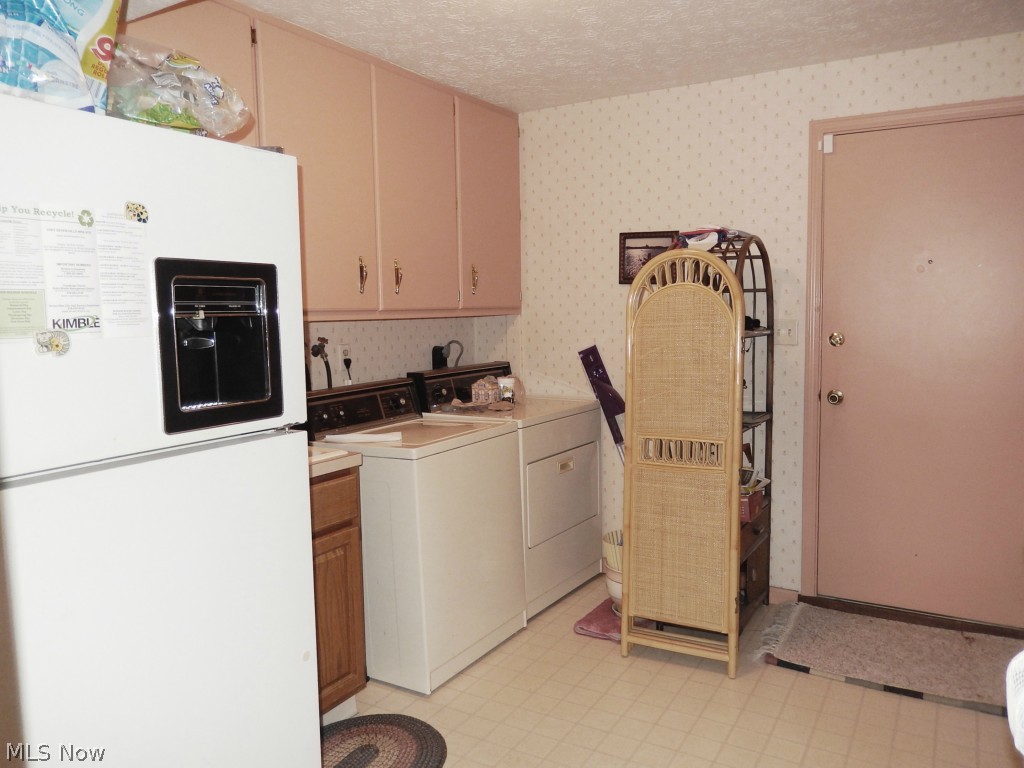 Acres 01/Mike Hewkos - Residential