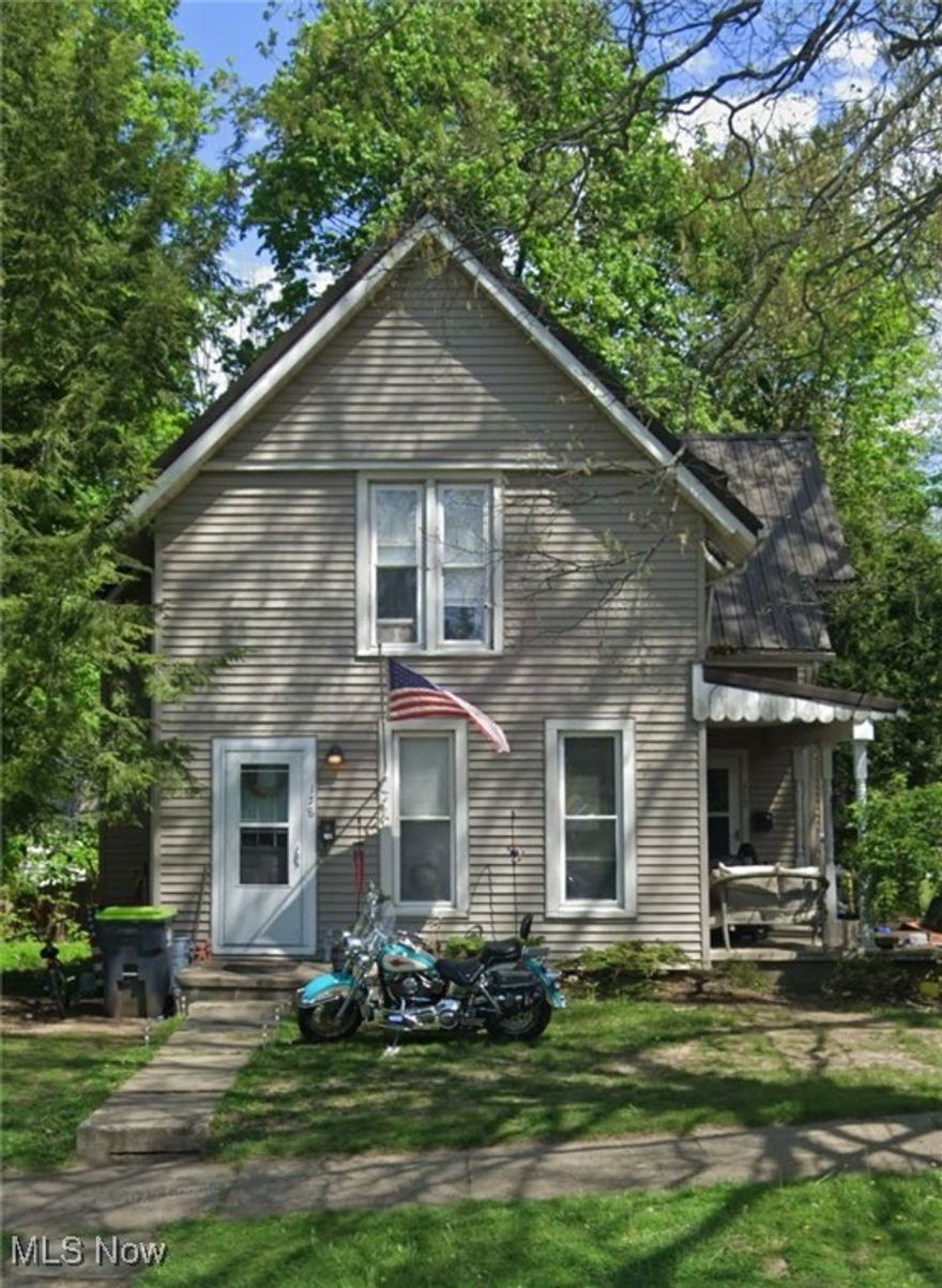 Thanks for considering 152 & 158 5th st Salem Ohio. The duplex located in the heart of Salem offers a spacious layout with comfortable living areas, private bedrooms, and in-unit laundry. Both units are currently rented at $675 per unit, providing consistent cash flow for investors. Features include low-maintenance exterior, separate entrances, and a convenient location near downtown amenities. Great opportunity for steady income or owner-occupant potential.

Tenants cover all utilities except trash