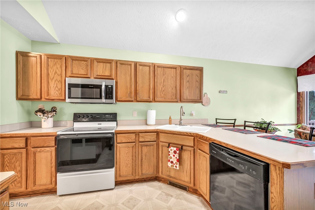 Villas/Macintosh Farms Group - Residential