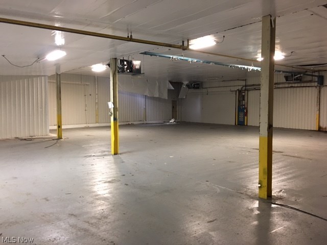 Dewolf - Commercial Sale