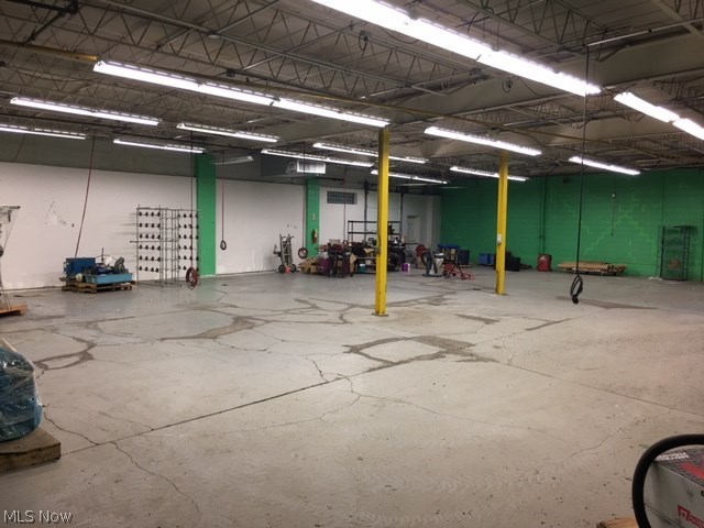 Dewolf - Commercial Sale