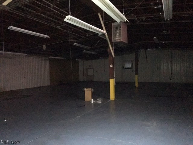 Dewolf - Commercial Sale