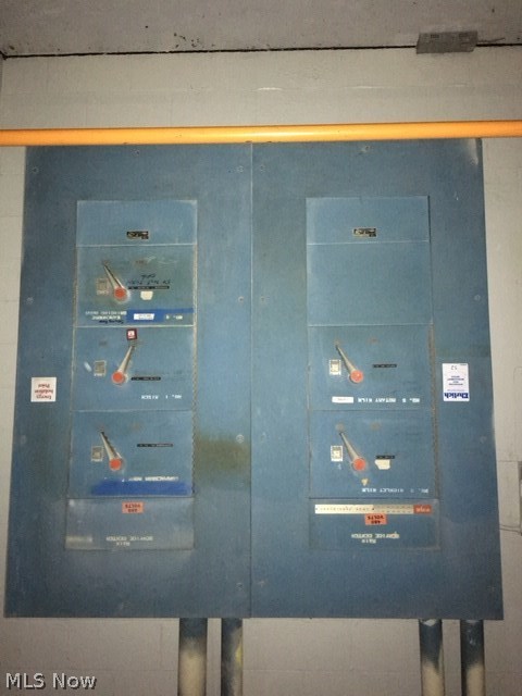 Dewolf - Commercial Sale