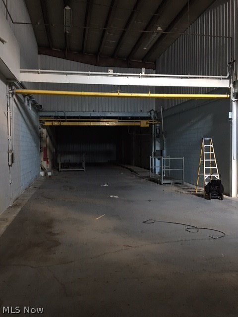 Dewolf - Commercial Sale