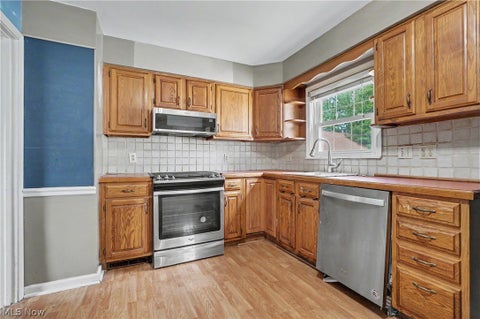 Tiny photo for 1417 Allendale Avenue, Akron, OH 44306 (MLS # 5238302)
